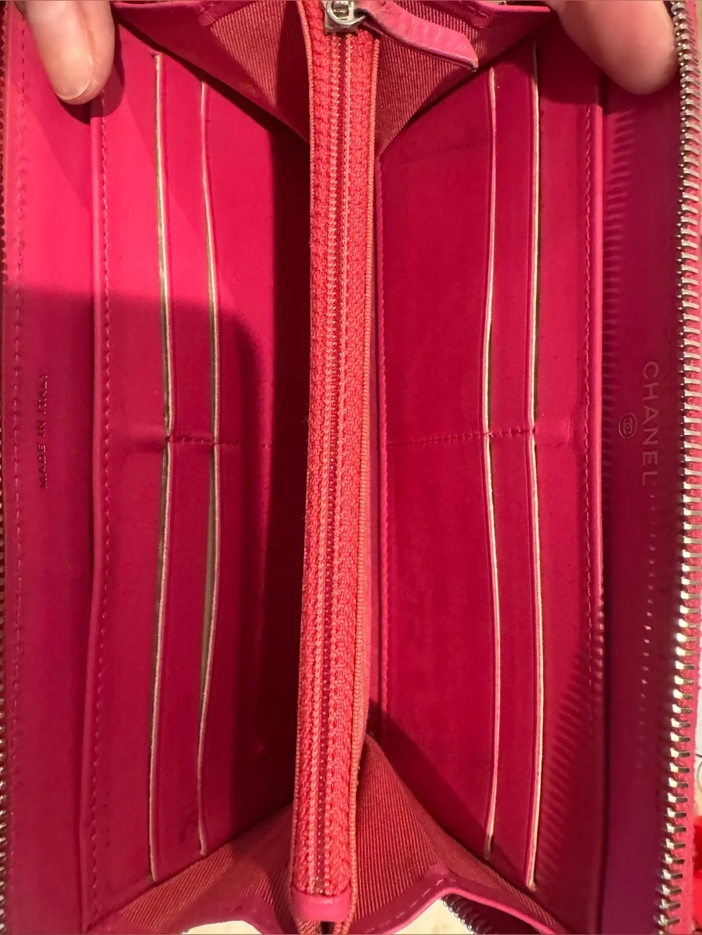 CHANEL Quilted Zip Wallet - Hot Pink